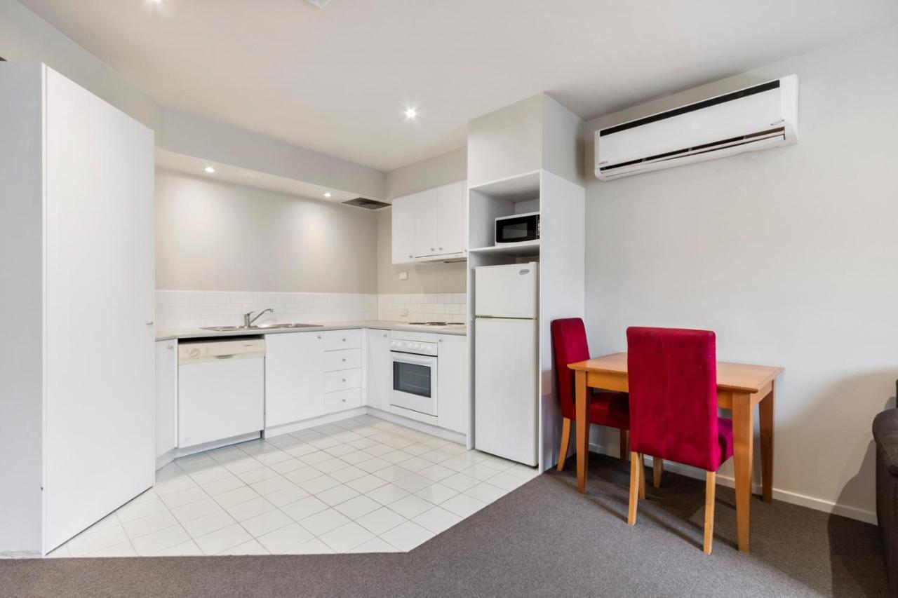 Knox International Hotel And Apartments Wantirna Екстериор снимка